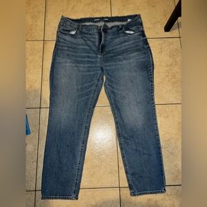 Old Navy - Used - Good Conditoon - Mid Rise BF style